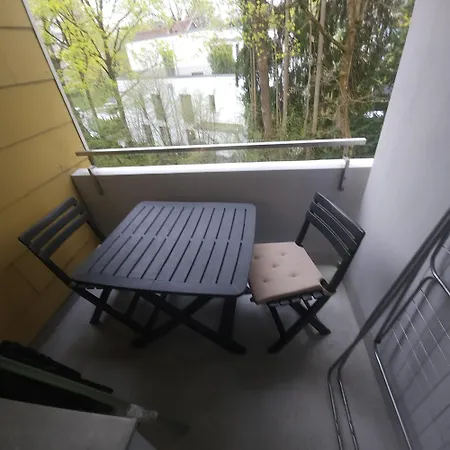 Cozy Apartment, Naehe U-bahn, 20 Min Zentrum, Naehe Suedpark Lejlighed