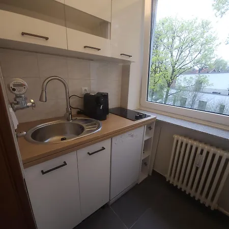 Cozy Apartment, Naehe U-bahn, 20 Min Zentrum, Naehe Suedpark